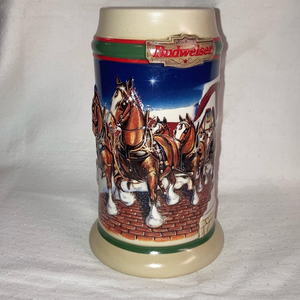 1998 Budweiser holiday stein grants farm